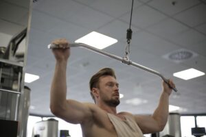 Derek Lunsford dzieli się treningiem pleców i radami mentalnymi z Josema Beast